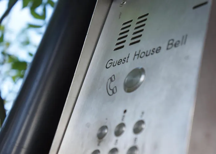 The Lawn Guest House Gatwick