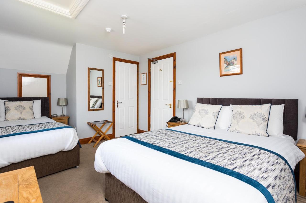 Гостевой дом The Lawn Gatwick 4*