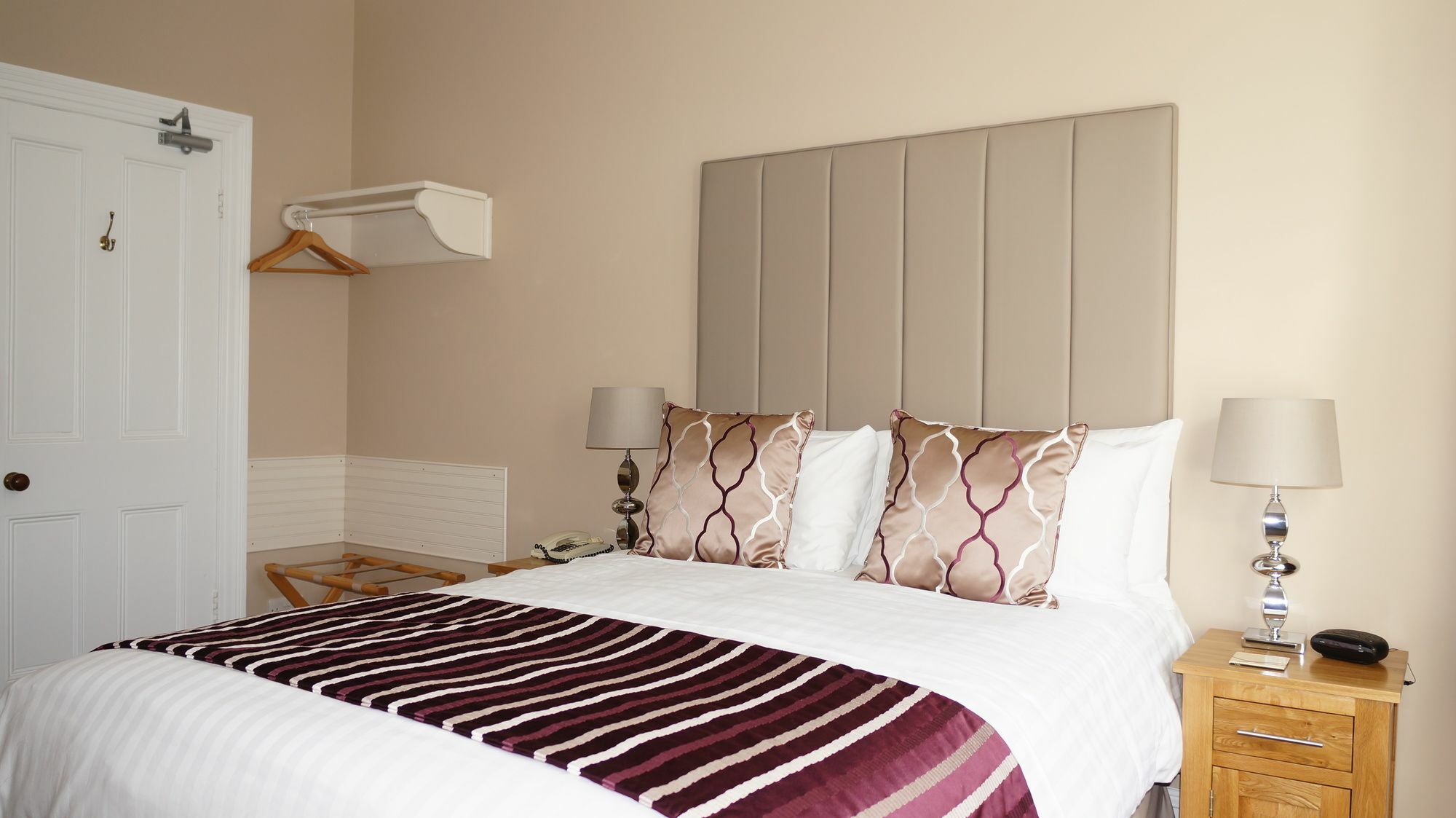 Gasthuis The Lawn Gatwick 4*